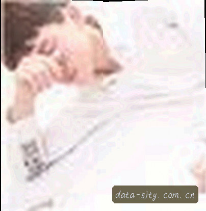 王明